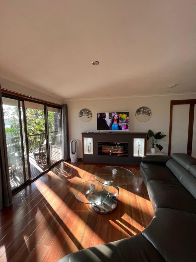 Palm Sydney, Modern With Water View * Palm Beach