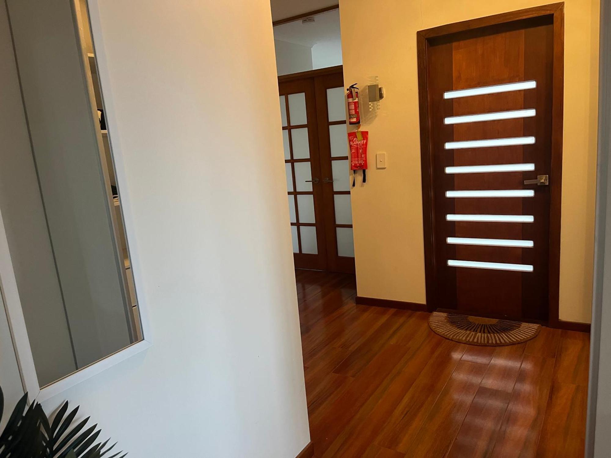 Apartment Palm Sydney, Modern With Water View