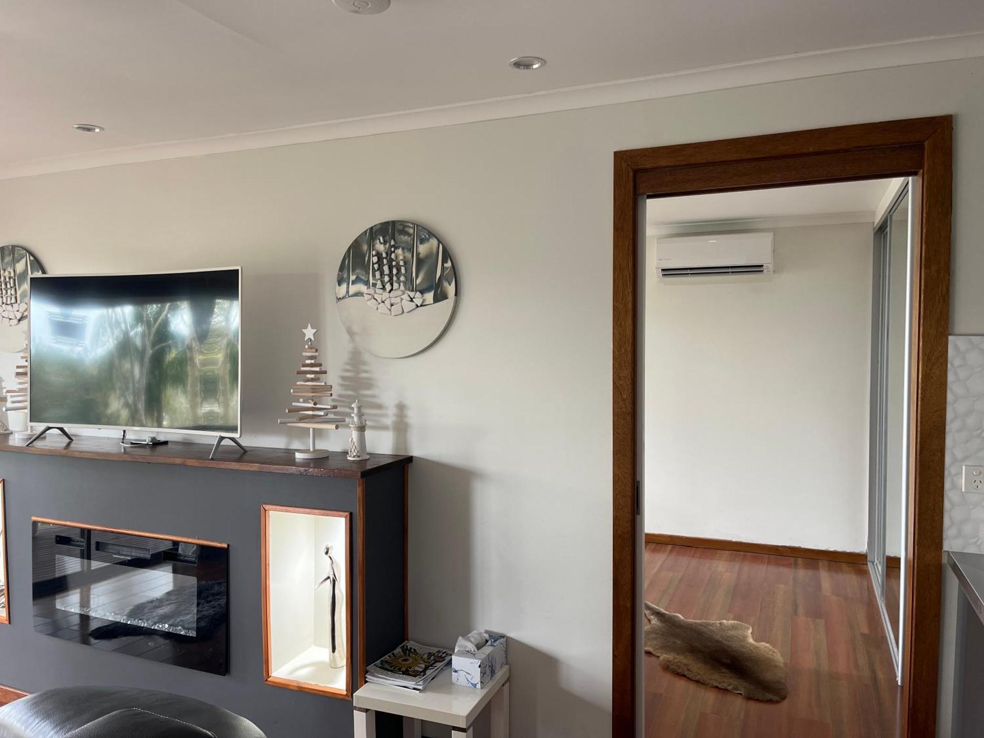 Apartment Palm Sydney, Modern With Water View Palm Beach